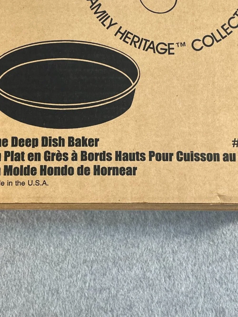 Pampered Chef Deep Dish Baker Round Stoneware Baking Family Heritage #1390 10 in